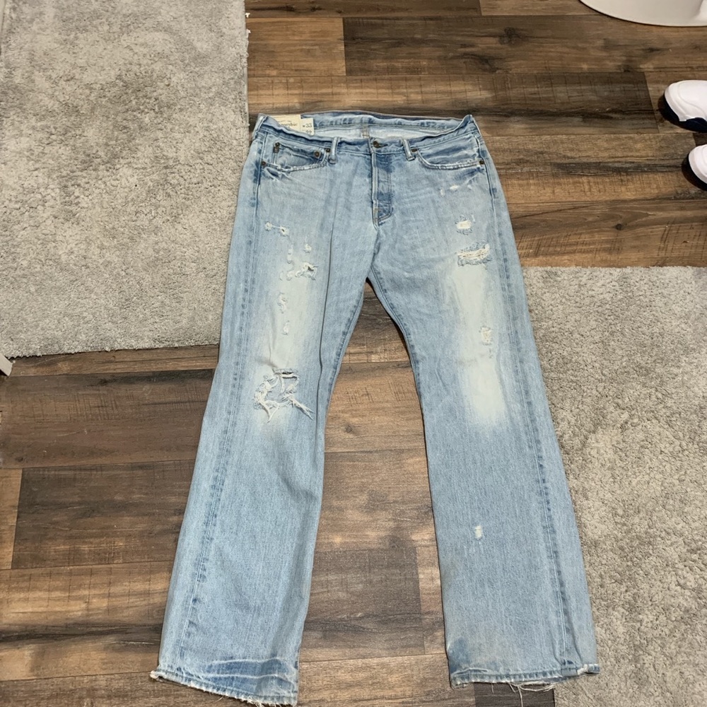 Abercrombie & Fitch distressed jeans